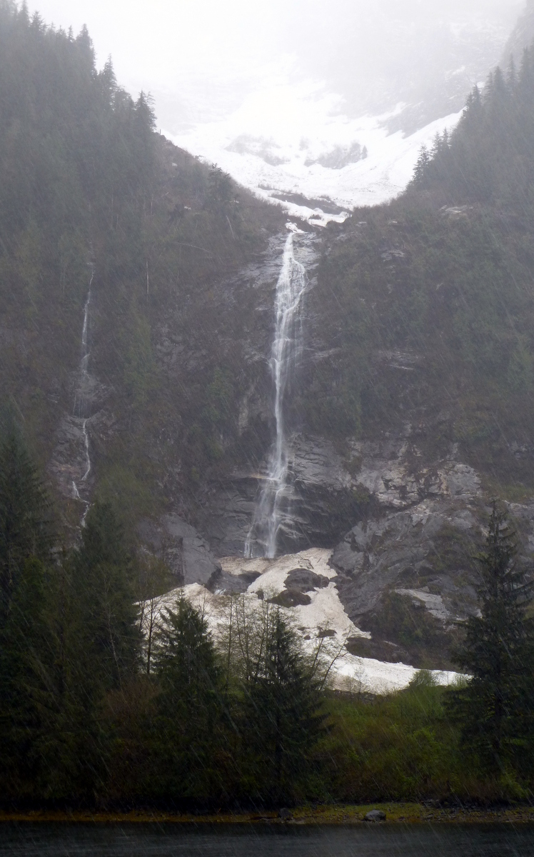 m/v WILD BLUE Cruising Blog: #12 Incredible Roscoe Inlet