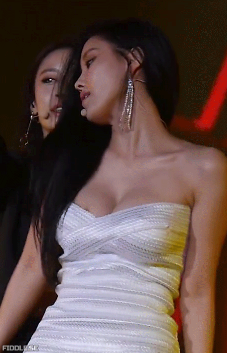 티아라 효민 슴부심.gif | 인스티즈