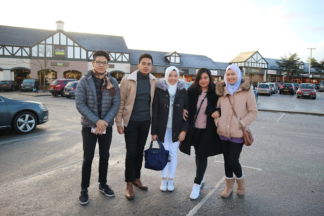 Shopping Di Chesire Oak Outlet
