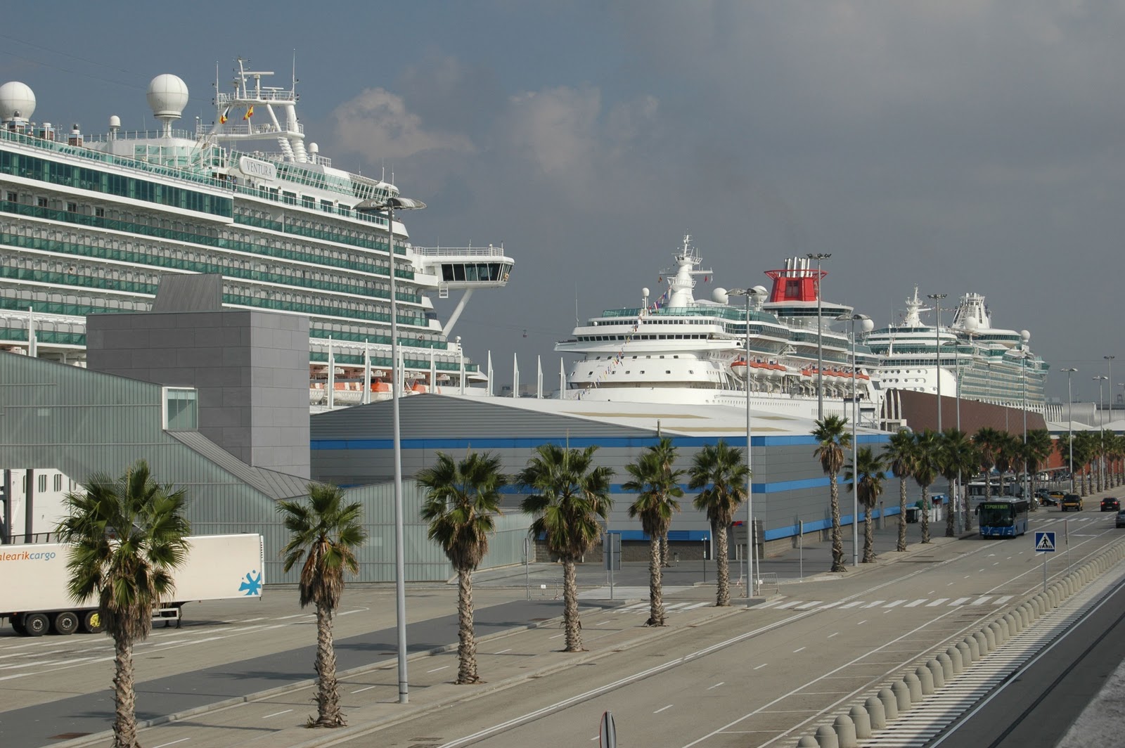 ADOSSAT QUAY, cruise terminal at BARCELONA