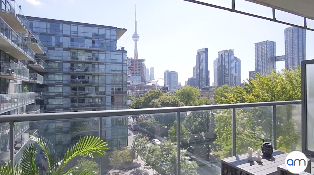 14 Photos vs. 55 Stewart St, Toronto Condo Interior Design Tour