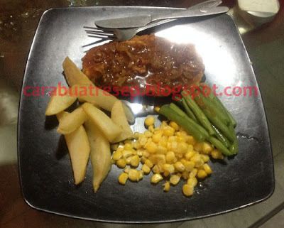 Foto Resep Steak Ayam Rumahan Sederhana Spesial Crispy Renyah Saus Lada Hitam Asli Enak