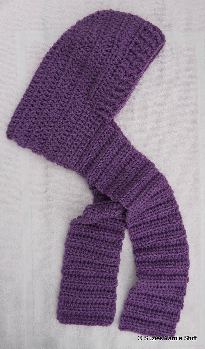 with free pattern hooded pockets scarf crochet HOODED Suzies CHILD'S SCARF Stuff: