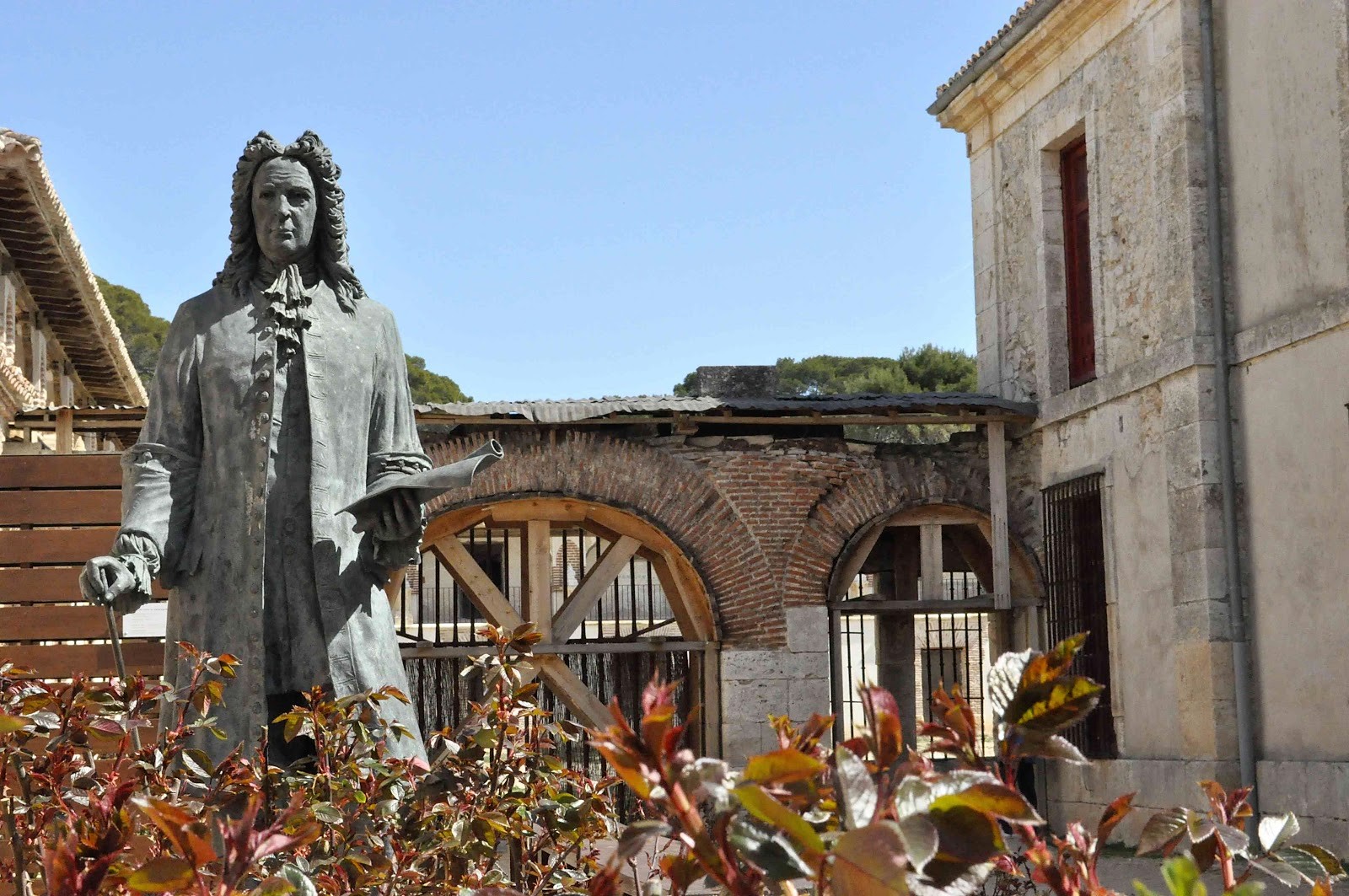 Estatua de Goyeneche en el Centro de Interpretación de Nuevo Baztán