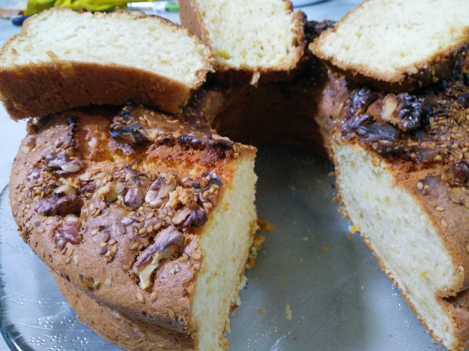 Akissmutfak Cevizli Sünger Kek