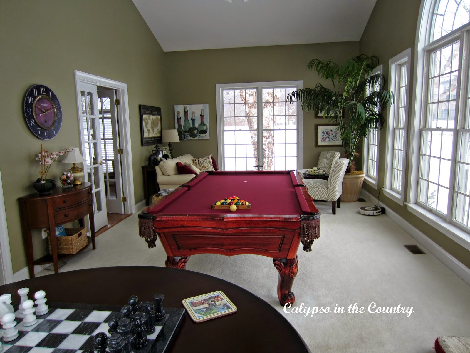 Family Playing Pool Billiard Game Cushion Boy Table Photo Background And  Picture For Free Download - Pngtree, image size:1600x1200