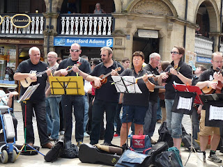 N'ukes ukulele band at the Chester Cross