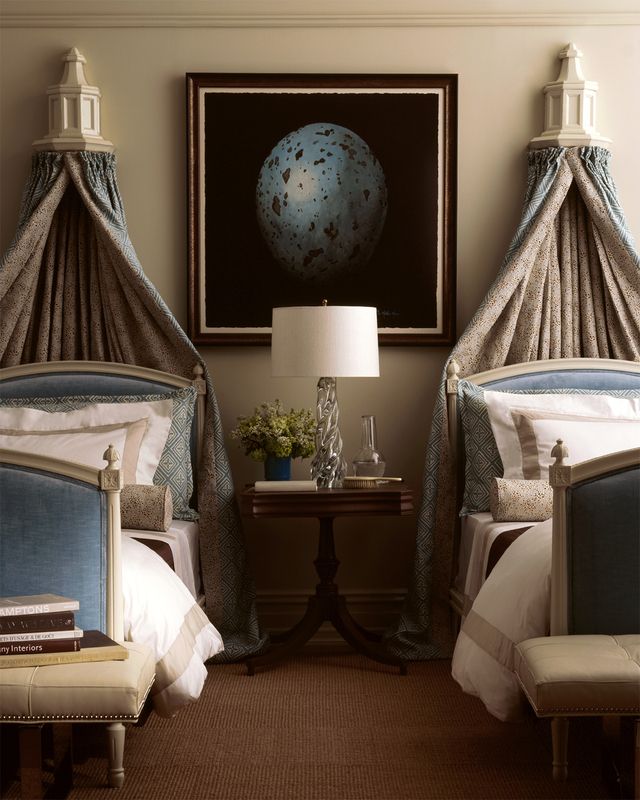 Eye For Design Decorating With GrownUp Twin Beds