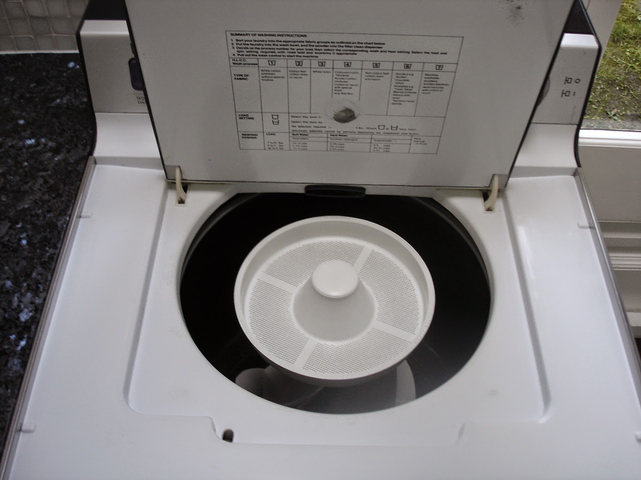 Hotpoint 1509 Top Loader Washing Machine (1972)