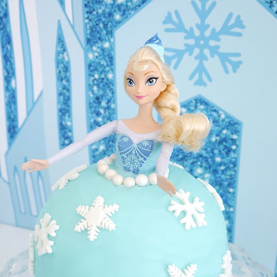How to Make an Elsa Doll Birthday Cake