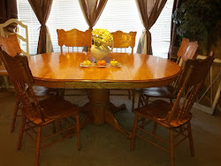 Clawfoot table and chairs- SOLD