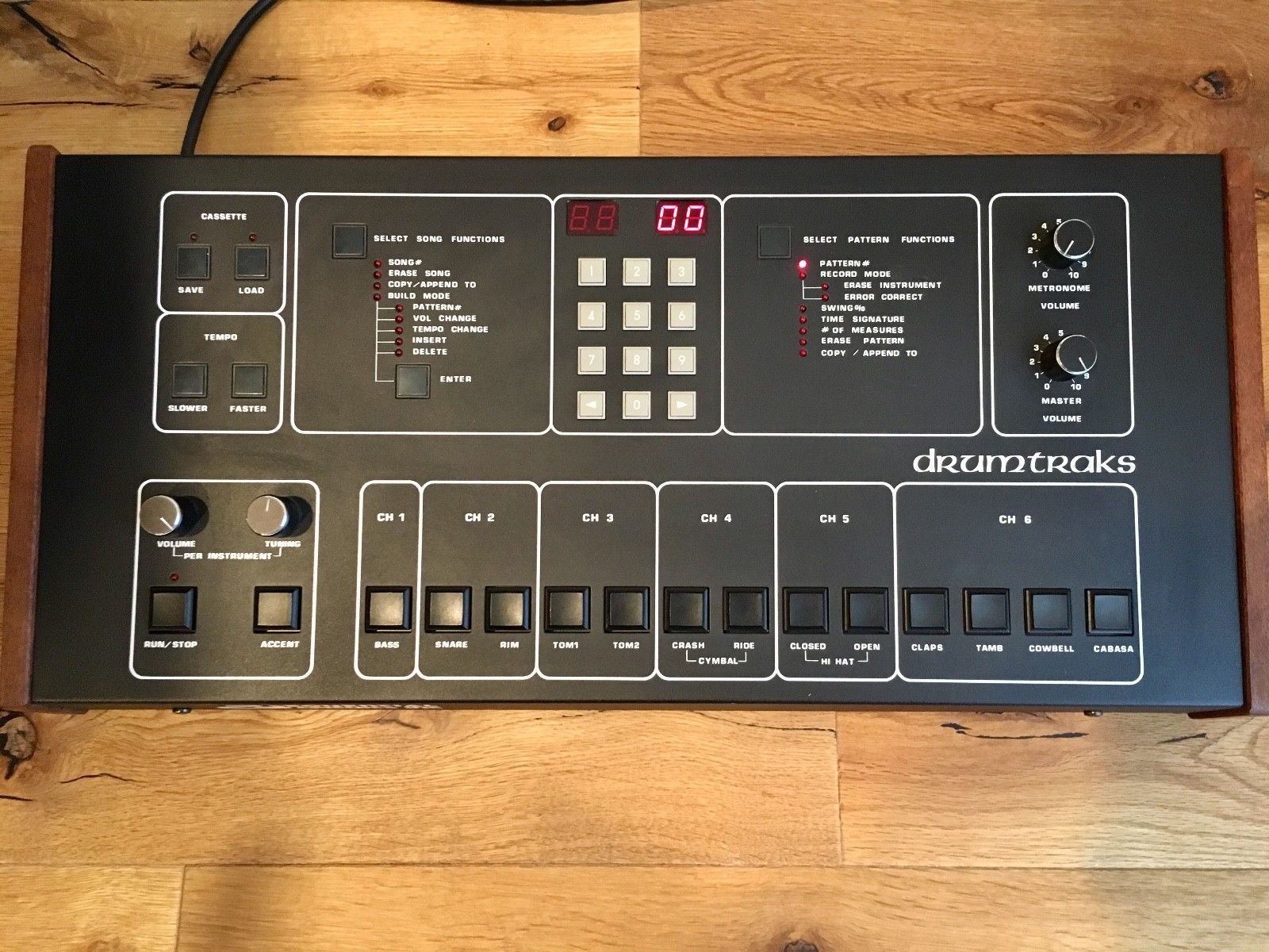 MATRIXSYNTH: Sequential Circuits Drumtraks SN 06150