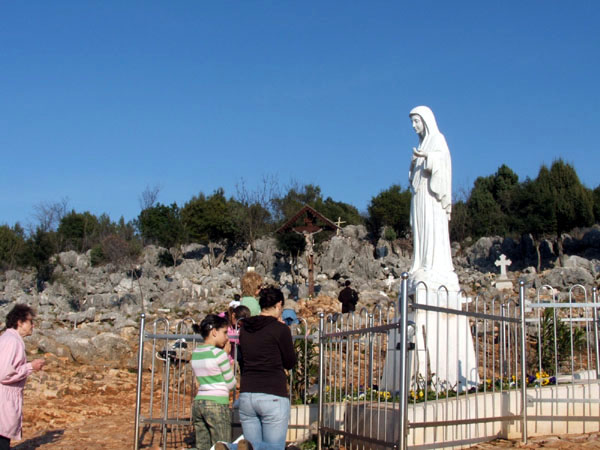 IL GRAN MONARCA: MEDJUGORJE, apparizione della Madonna a Marienfried