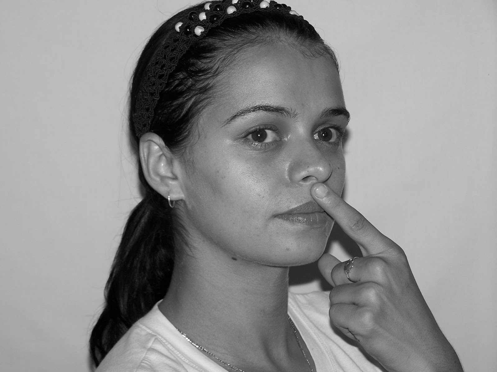 Facial Toning Workouts To Erase Smoker's Lines And Mouth Wrinkles