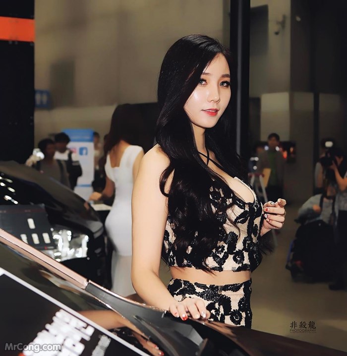 Lee Ji Min Beauty at the Seoul Motor Show 2017 (51 photos) photo 1-6