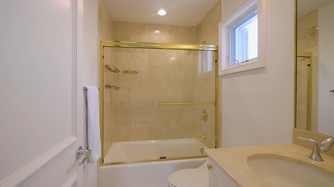 Tour 16 Turtle Walk, Key Biscayne Luxury Home vs. 39 Interior Design Photos
