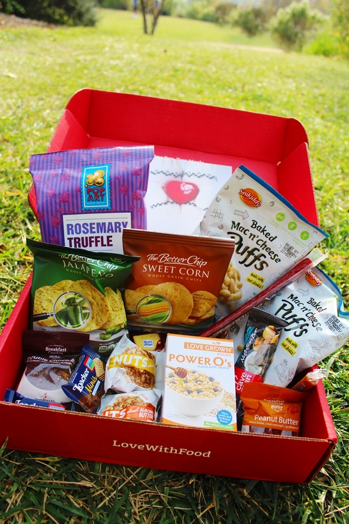 HAPPYHAZEL Love with Food January Deluxe Snack Subscription Box Review