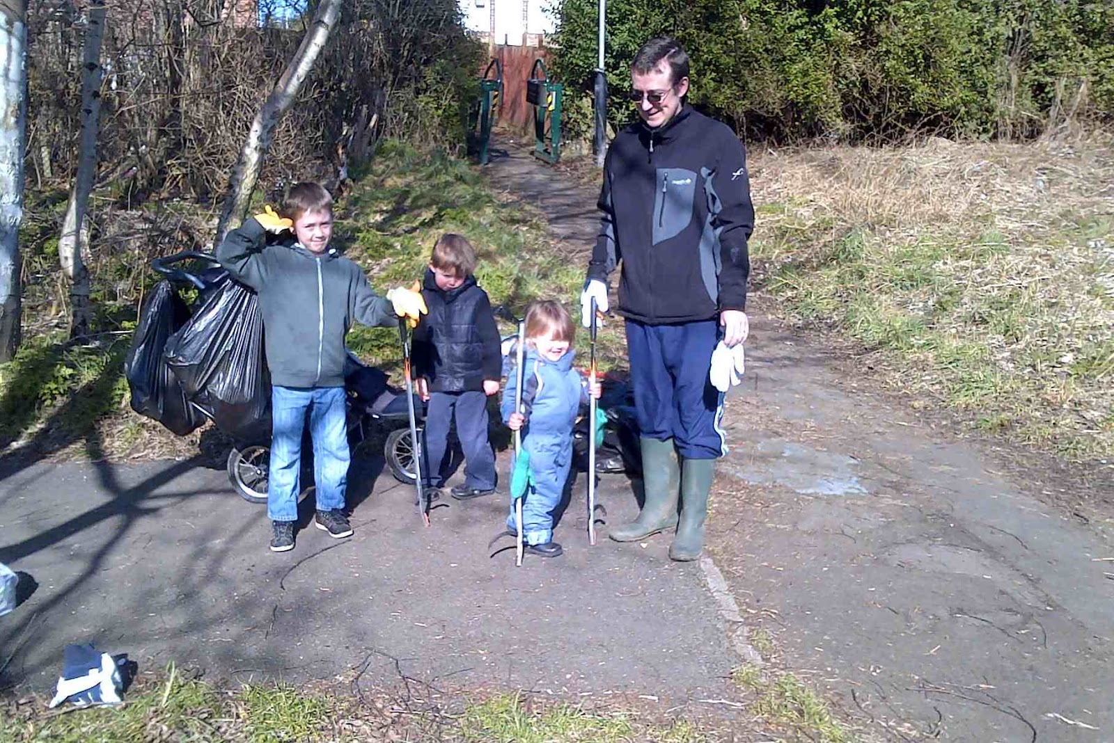 Sustrans Sheffield Litter Picking Parson Cross