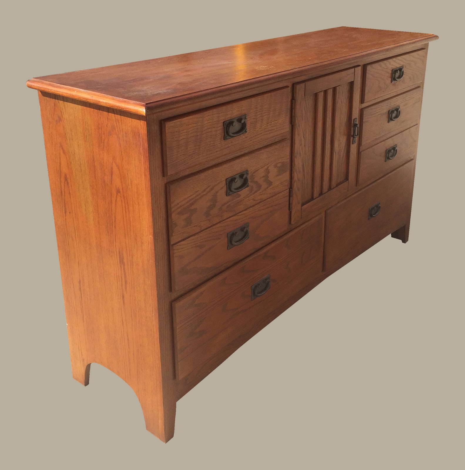 Uhuru Furniture & Collectibles Mission Oak Style Dresser 275 SOLD