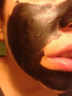 probando la daiso charcoal mask