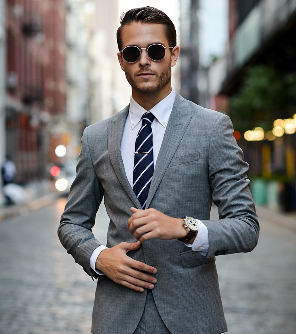 What Color Of Shirt And Tie To Wear With Grey Suit - Maxium Buff