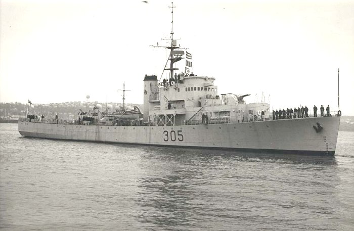 NO BADGE KILLICK HMCS La Hulloise