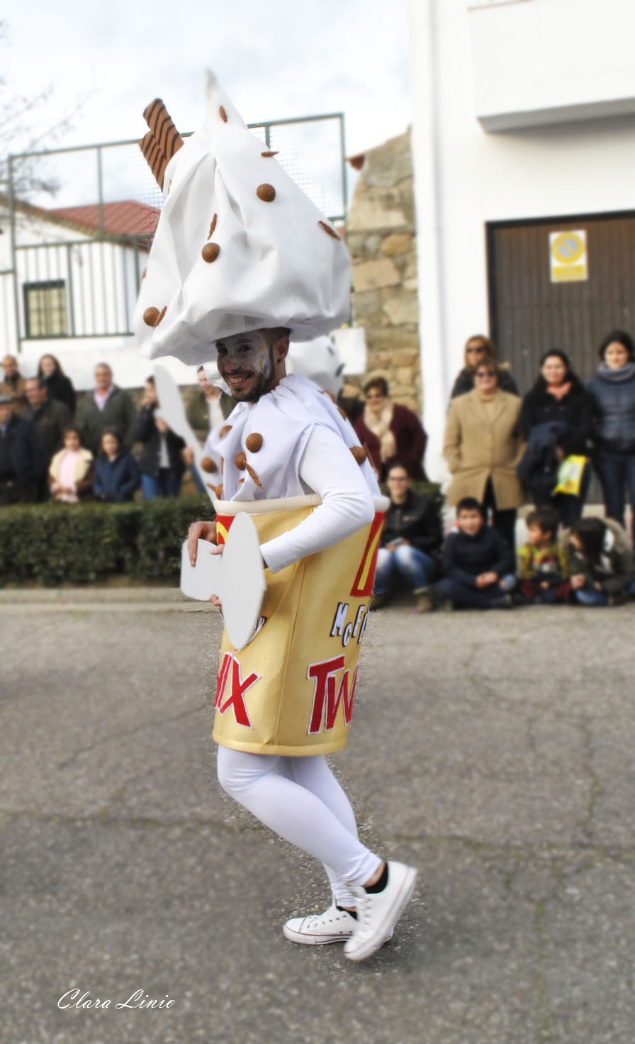 Travel With C Desfile Zarza La Mayor