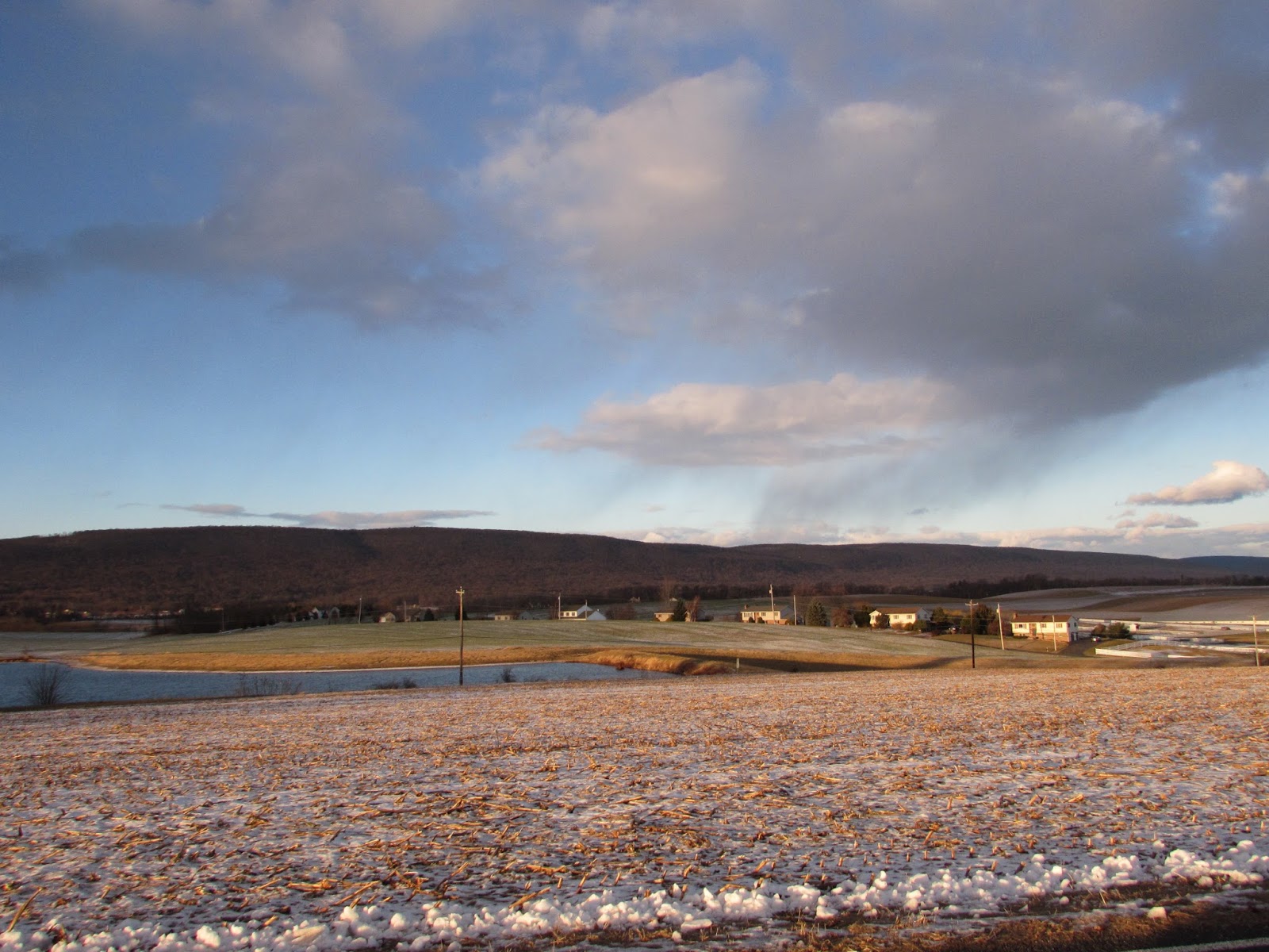 Beautiful & Rural Berks County Rolling Farm Land, Hawk Mountain & a Literal Fork in the Road