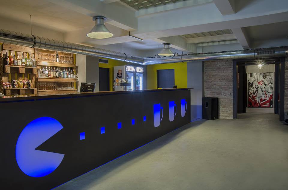 La Taberna de Grog Retro Arcade Bars de Europa, cerveza, videojuegos