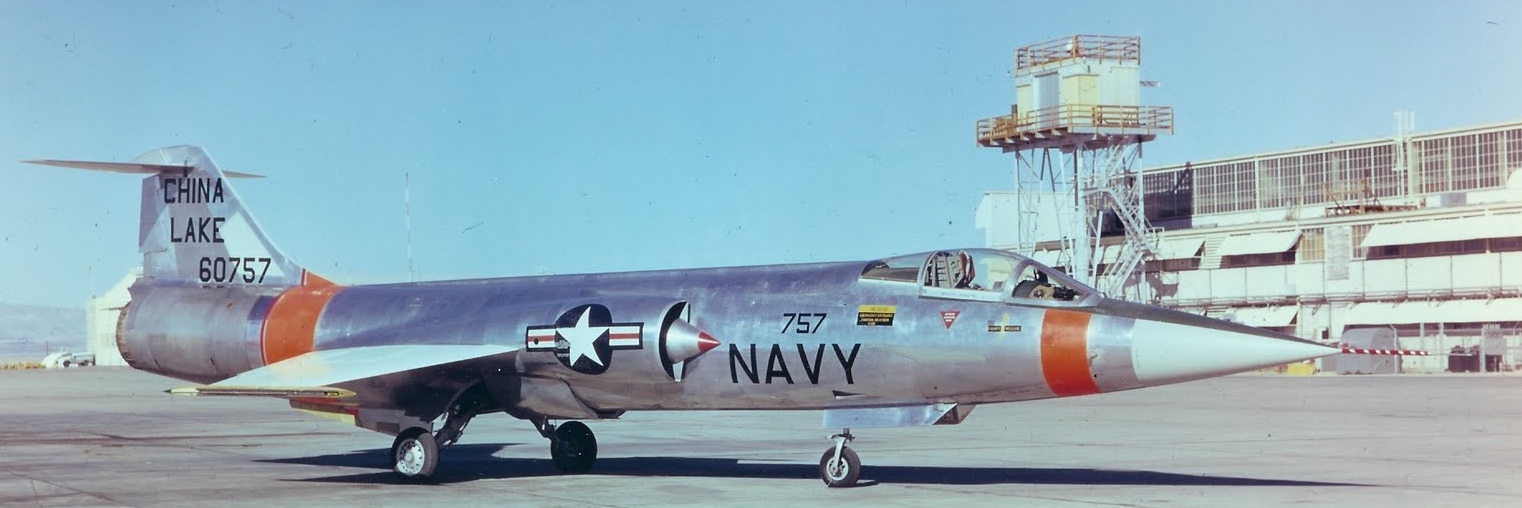 Navy-marked+F-104.jpg