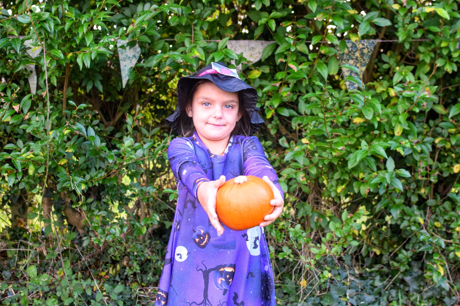 , We Carried a Pumpkin #WantThatTrend Halloween Dress Review