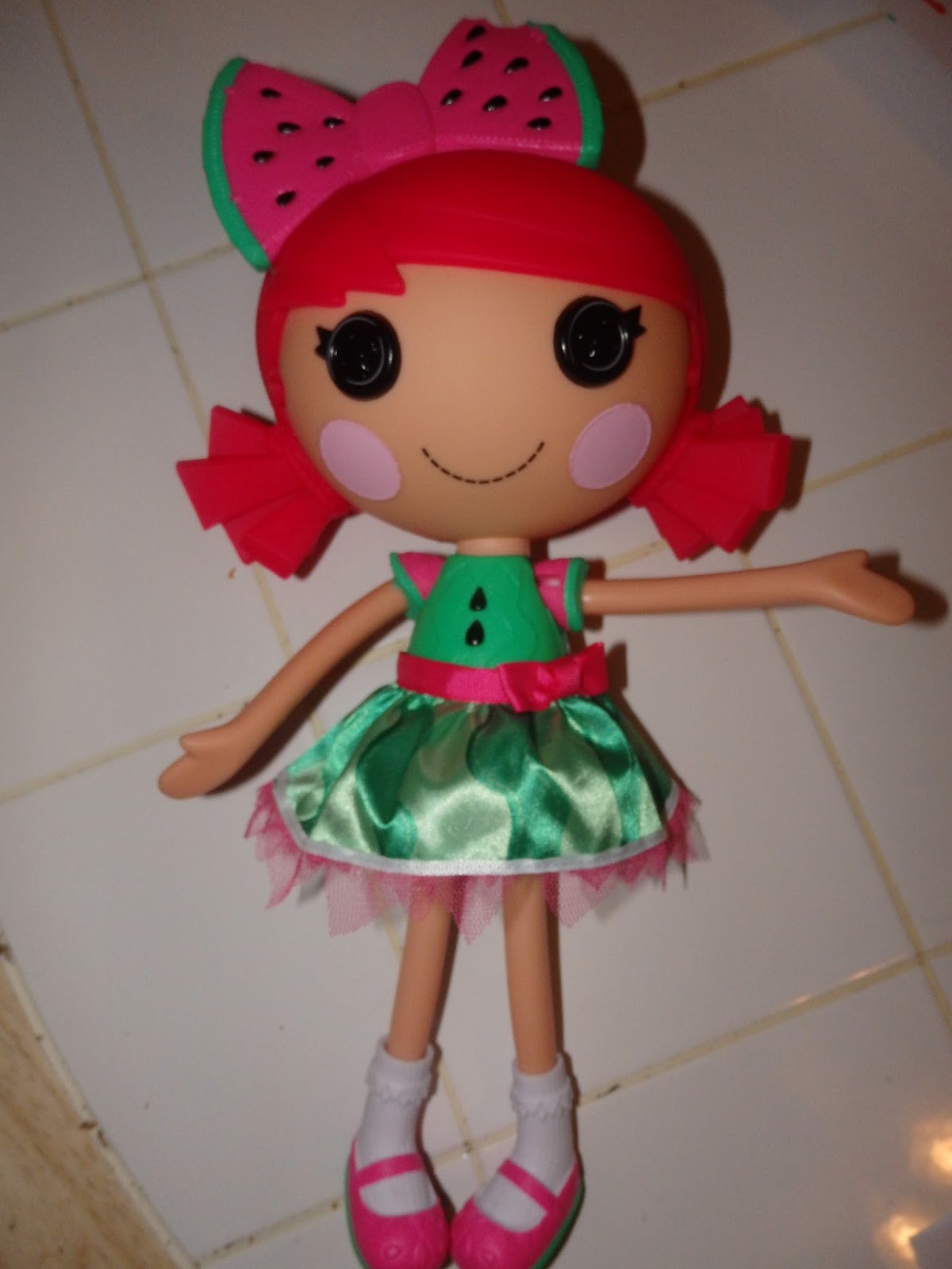 New Age Mama: Valentine's Day Gift Guide - Lalaloopsy Water Melllie Seeds -  #Giveaway