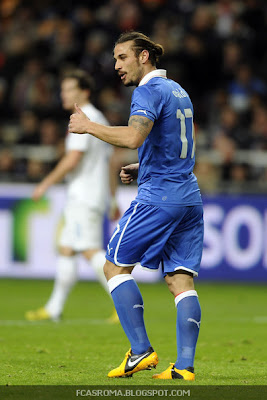 Pablo Daniel Osvaldo playing for Italy.