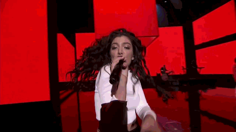 Lorde-Dance-Sway-GIF.gif