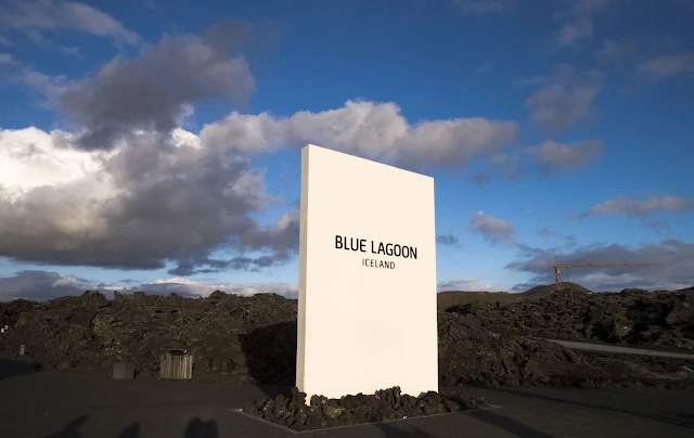Iceland's Blue Lagoon under the Midnight Sun: entrance sign