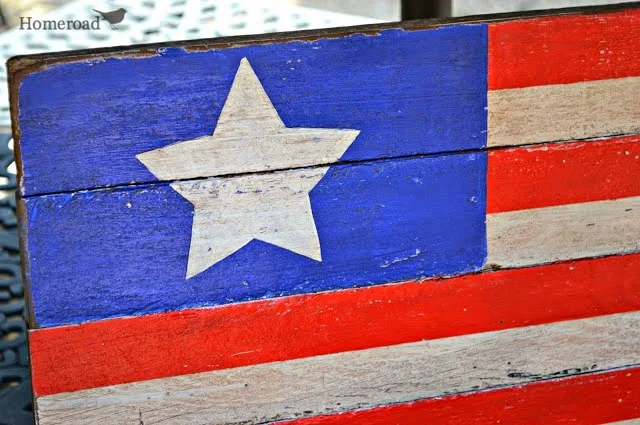 An Easy Tip for Adding Stars to a Hand-Painted Flag www.homeroad.net