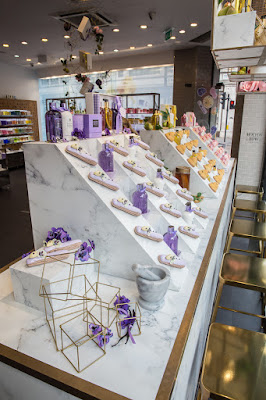RetailStoreWindows.com: Molton Brown, London