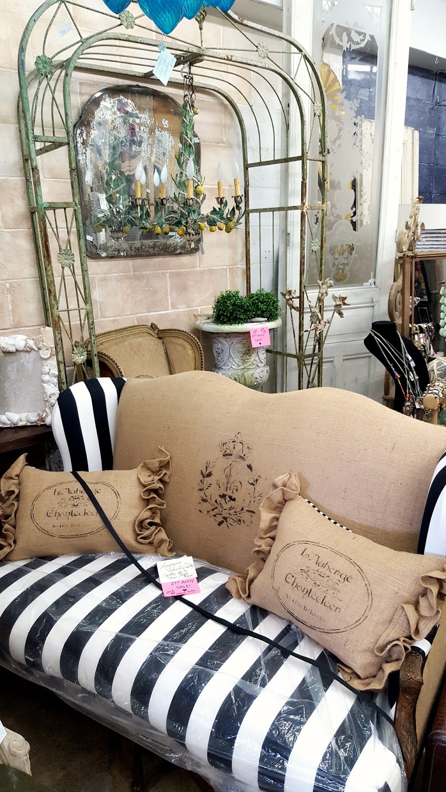 Jennelise Antiques San Diego