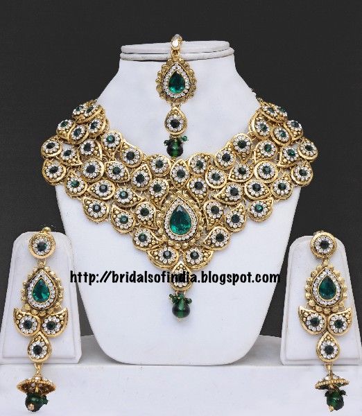 Fashion world Indian Wedding Jewelry Set for Reception