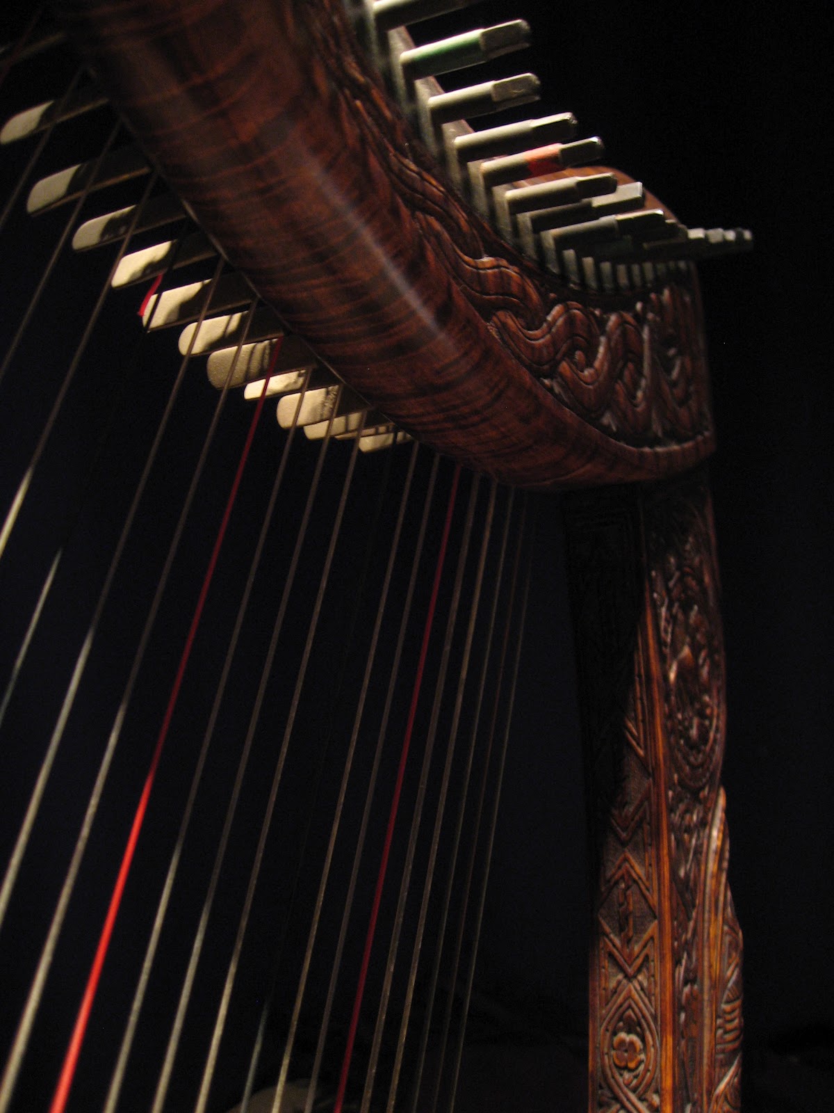 scotlandsmusic Henry Briggs 20th century Scottish harp maker.