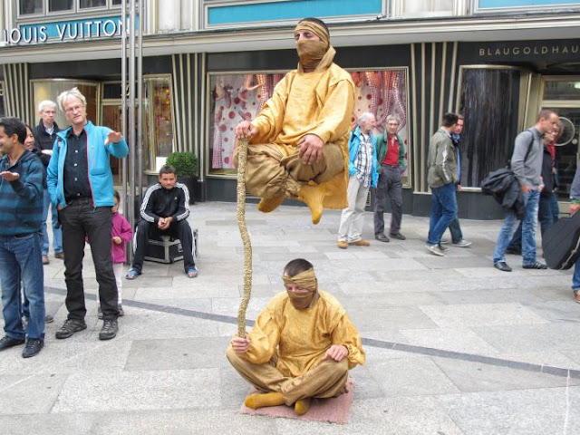 Levitando en la calle