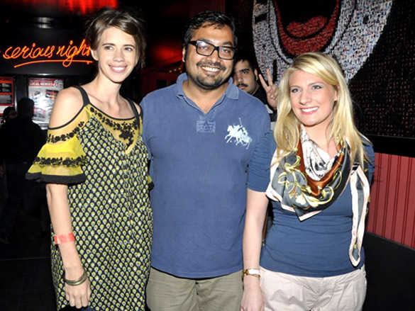1 - Kunal, Kalki and Nandita Das grace Vir Das' show