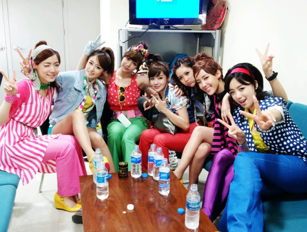 T-Ara's SelCas from Inkigayo's waiting room! ~ T-ara World ~ 티아라