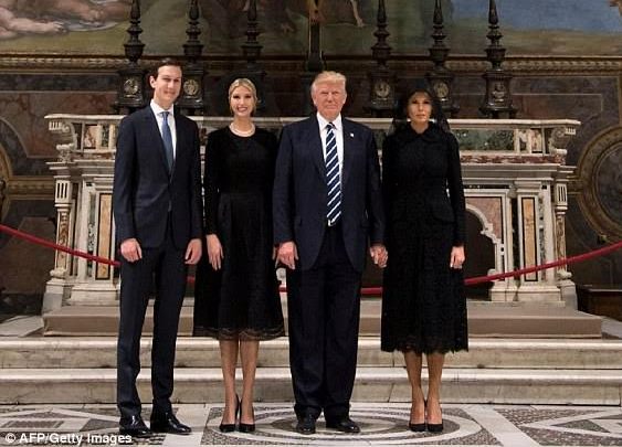 Melania finally holds Donald Trump's hand during visit to Sistine Chapel in Italy (photos)