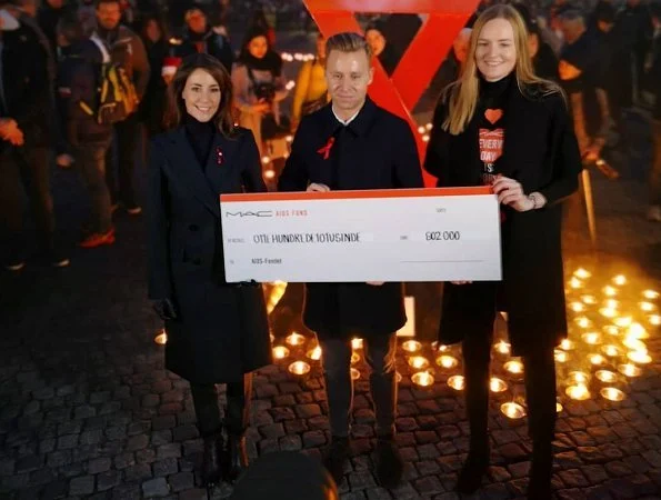 Princess Marie wore Baum und Pferdgarten Damara coat in navy, she attended a memorial ceremony held for 2018 World AIDS Day