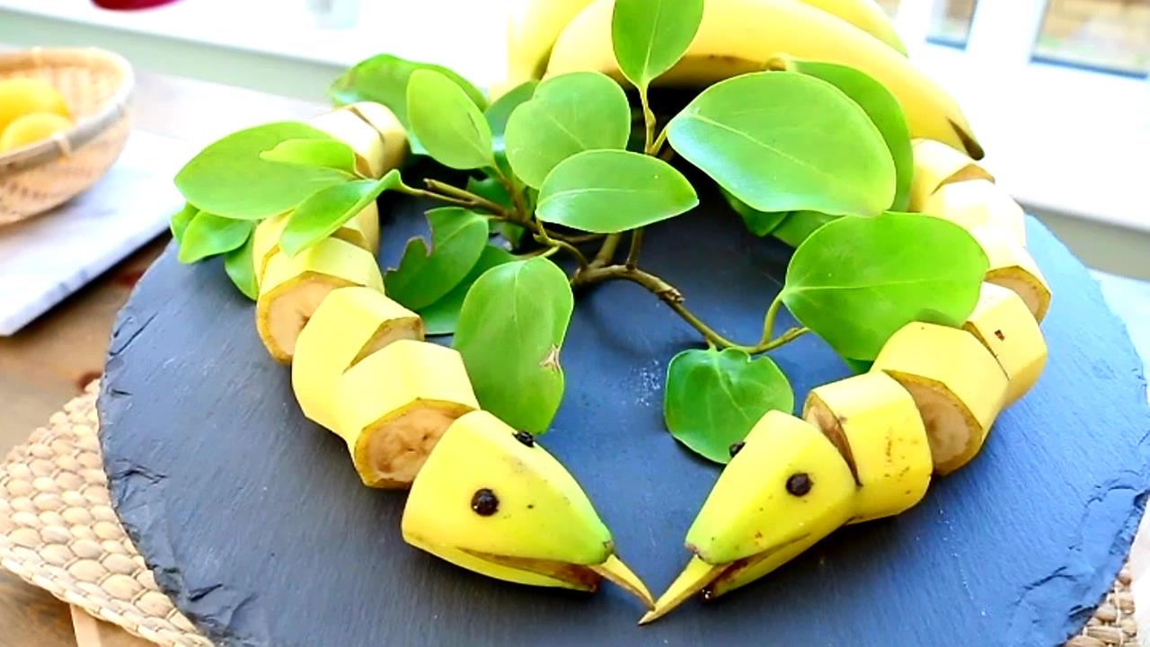 ItalyPaul Art In Fruit & Vegetable Carving Lessons Art In Banana