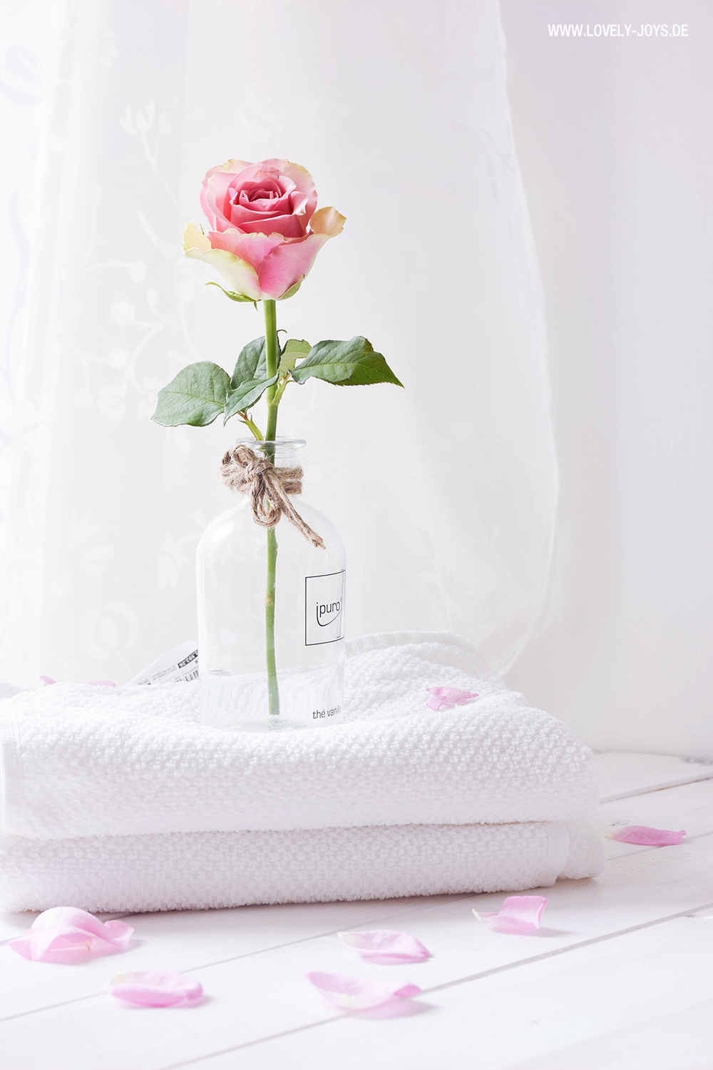 Rosenwasser Gesundheit und Hautpflege Body Spray selber herstellen Rosenwasser Gesundheit und Hautpflege Body Spray selber herstellen