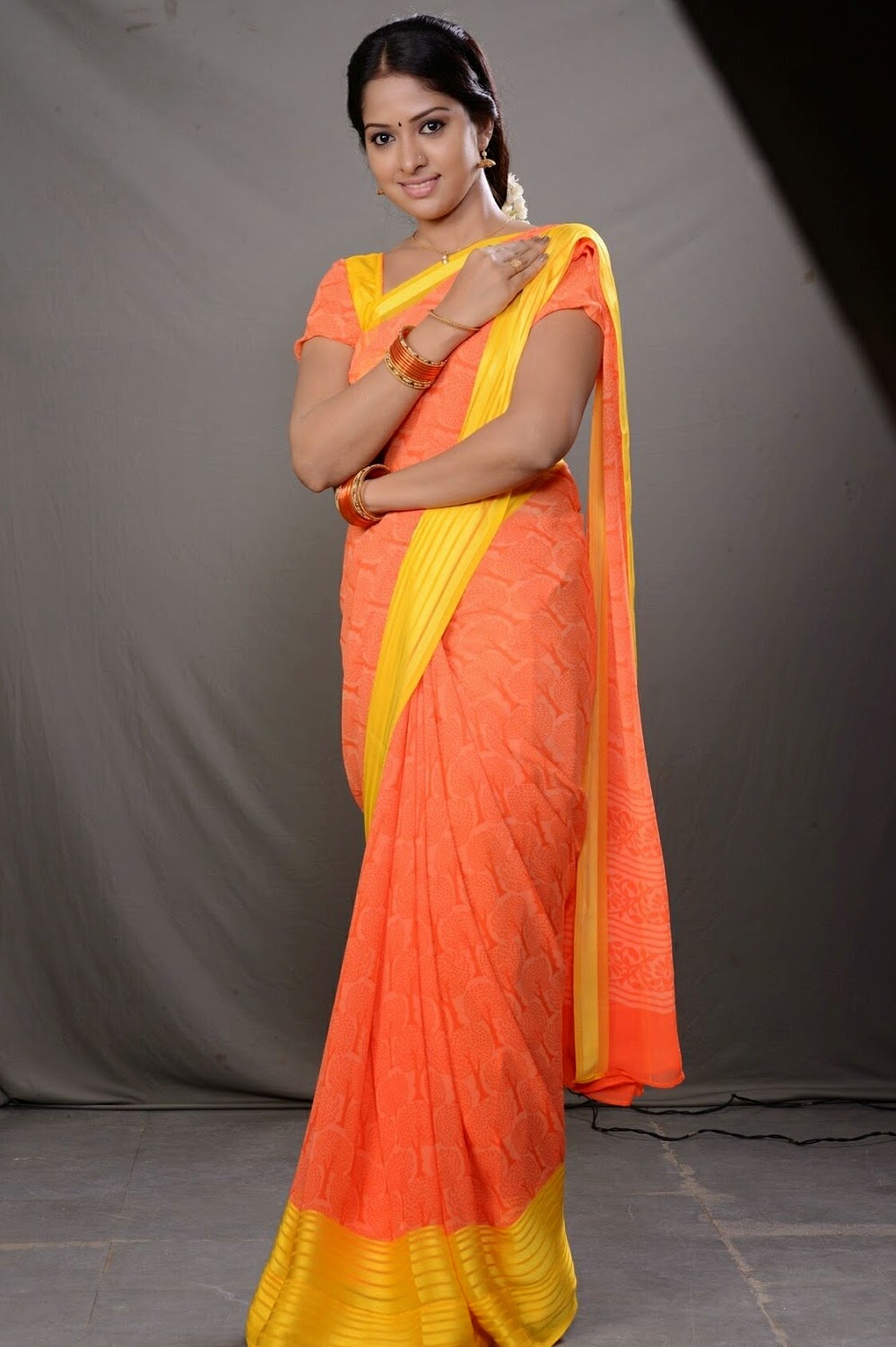 tv actress jyothi photos teleugu tv serial actress jyothi hot photos in red saree tv actress jyothi photos teleugu tv serial actress jyothi hot photos in red saree