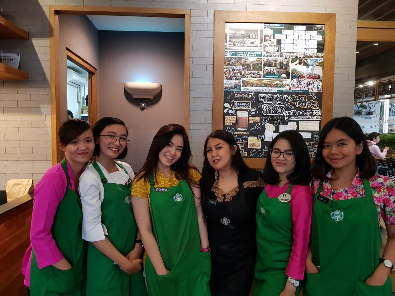 Tiara Putri Ramlee Gimana Sih Rasanya Part Time Di Starbucks