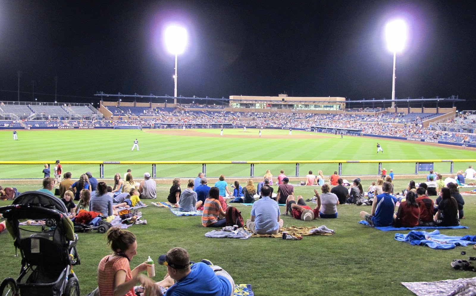 Mark Arnold Views from the edge... Seattle Mariner Spring Training